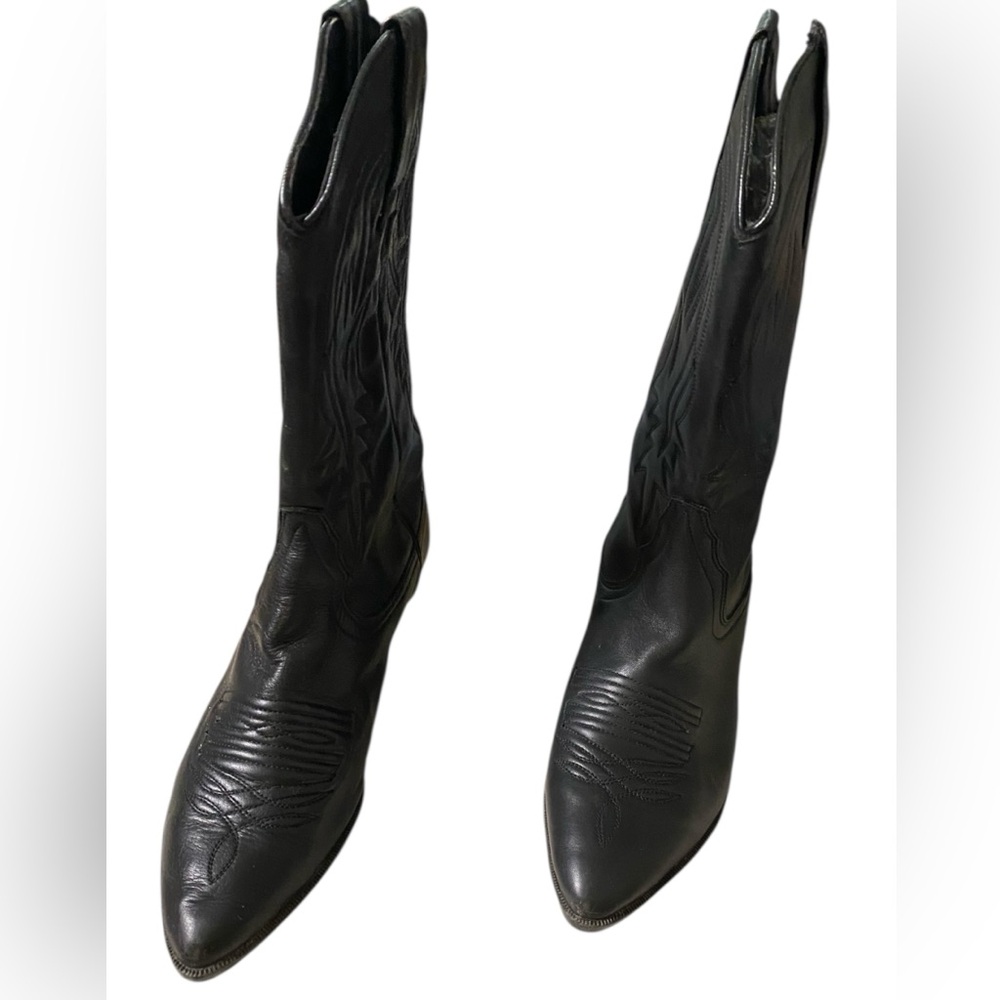 Maine Woods Black Leather Pointed-Toe Heeled Boots